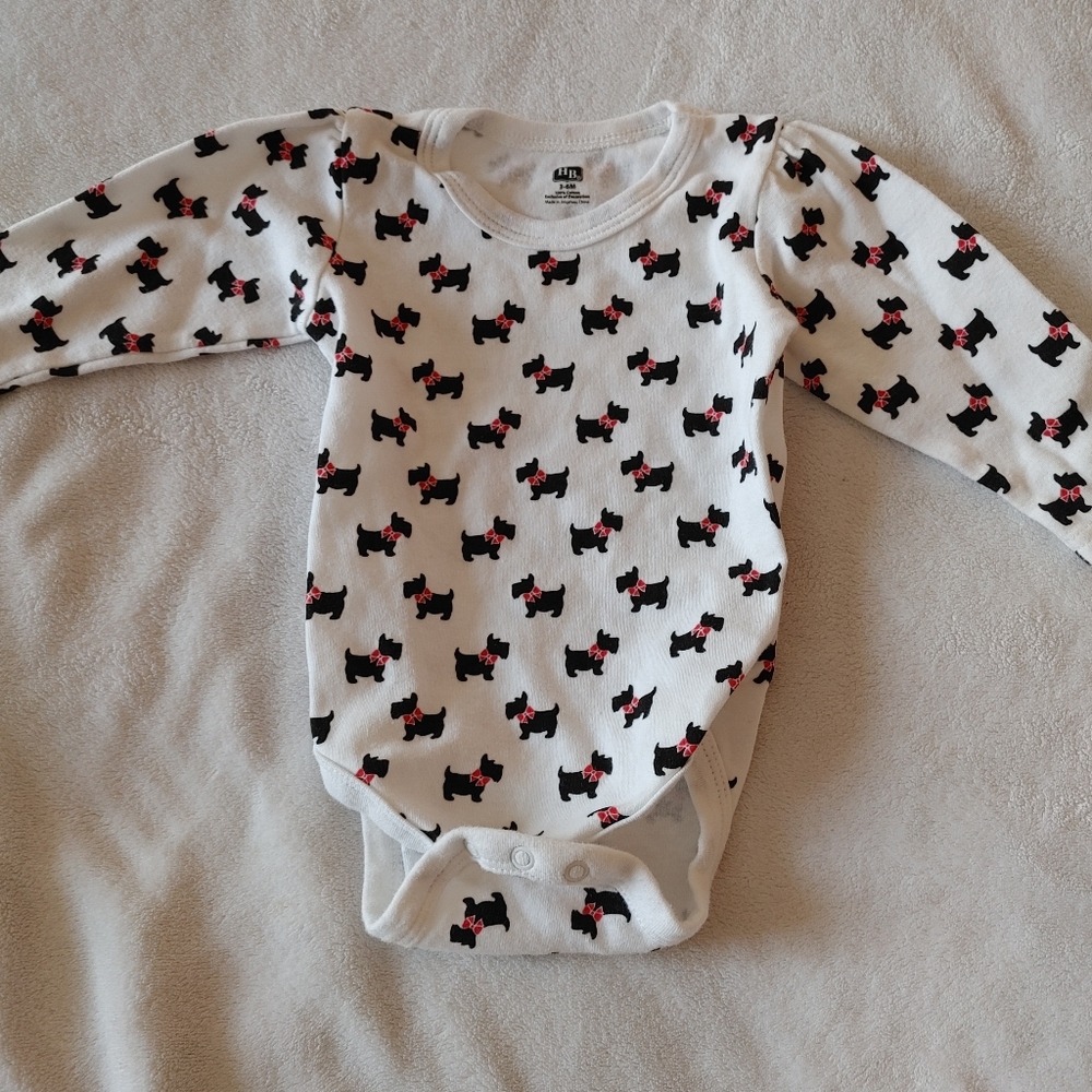 HB onsie / scottish doggies